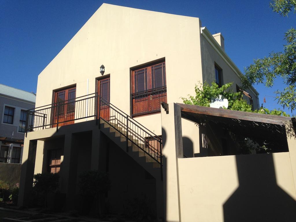 Fynbos Feniks Apartment Stellenbosch Eksteriør bilde